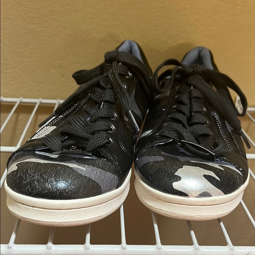 G by Guess Leather Grey/Blue/Silver Camouflage Sneakers w/ White Rubber Outsole